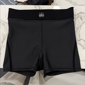 ALO Yoga Women's Jet Black Bike Shorts